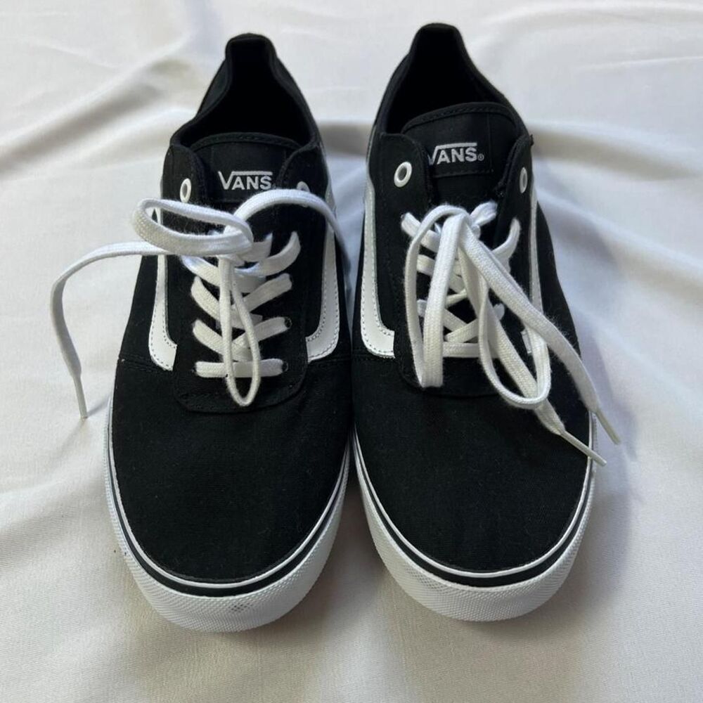Vans Women's Black Trainers - Picture 2 of 8